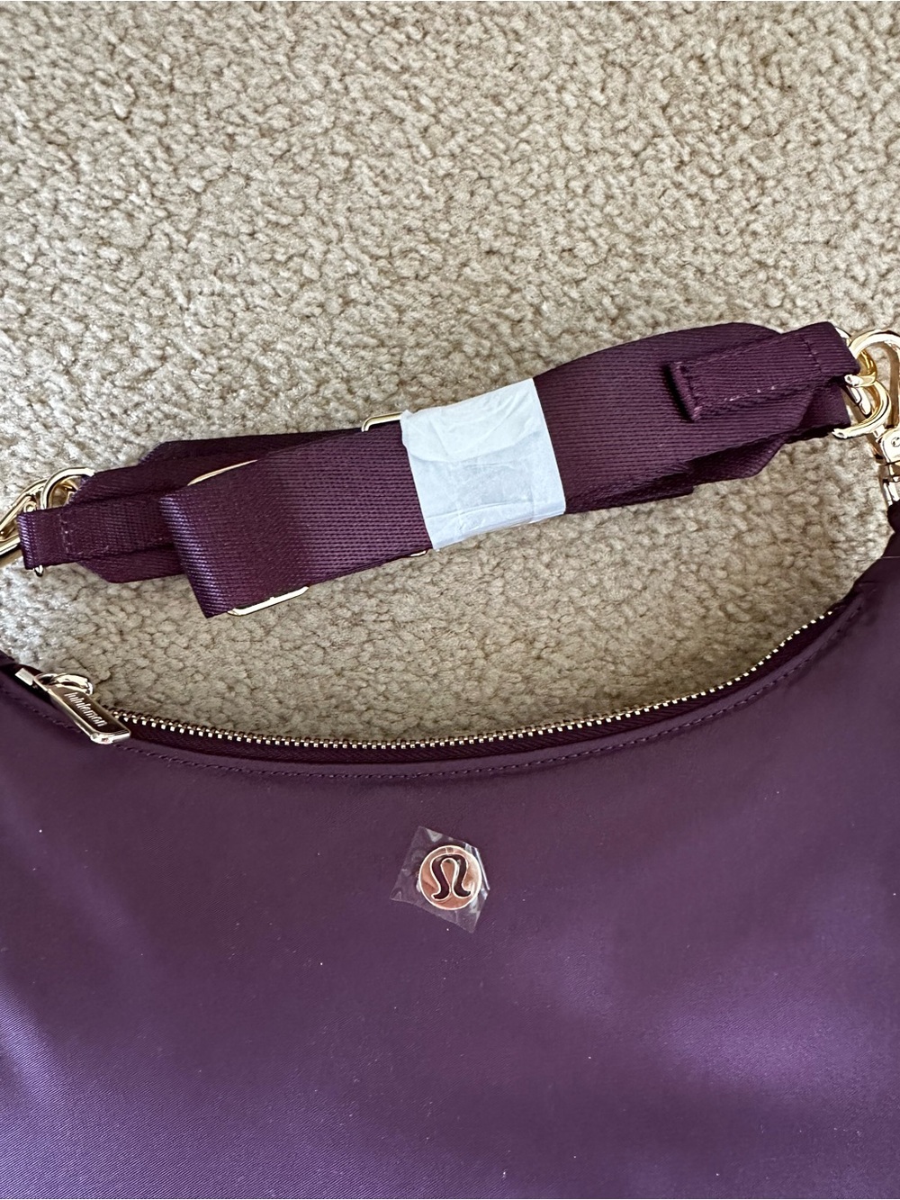 Lululemon City Essentials Small Shoulder Bag 3L- Plum with Gold Hardware - Picture 4 of 9